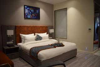 Hotel Deep Clarks Inn Lucknow - Lucknow - 2