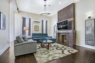 Elegant 4BR Condo in Downtown - New Orleans - 4