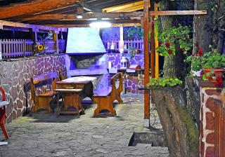 House By The River - Teteven - 4
