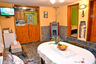 House By The River - Teteven - 5