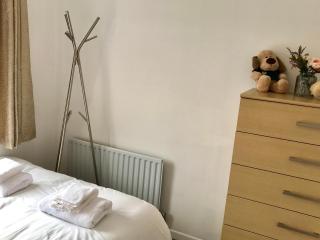 The Woodfarm Lodge - 3 Bedroom House with free Parking - Oxford - 4