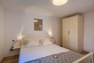 Apartmani Kraj mora - Cres - 7