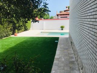 Casa Cesar Martinell 1 - 9