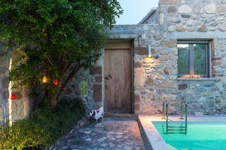 Muazzo Creta Stone House, a Fairytale Cottage, By ThinkVilla - Pigi - 4