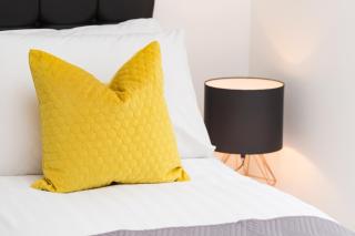 Sherlock Family and Contractor Home by Svelte Living Secure Parking - Birmingham - 4