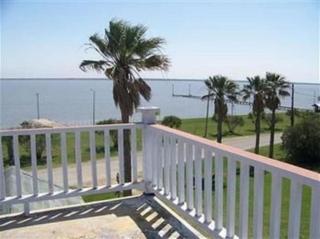 The Peaceful Pelican LLC - Palacios - 9