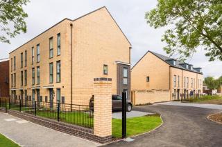 Sherlock Family and Contractor Home by Svelte Living Secure Parking - Birmingham - 7