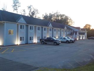 MJ INN and SUITES - 1