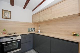 KiKa Luxury OldTown Apartment - 4