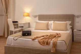 Domus Veneto Rome - Roma - 8