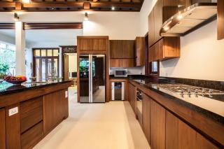 Baan Pinya Balinese Style Pool Villa - 5