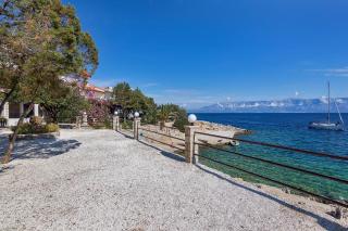 Apartmani Nikola - Zastražišće - 4