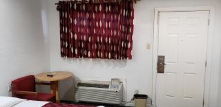 Executive Inn - 7