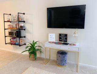 A.O. Bungalow - Modern Attached Home - Monroe - 9