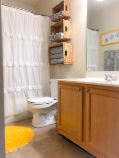 A.O. Bungalow - Modern Attached Home - Monroe - 4