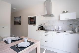 Santvort Luxury Apartment with Private Parking - 2