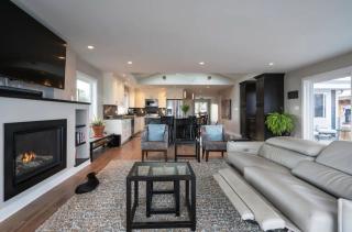 *10 Mile Point Stunning Oceanfront - 6