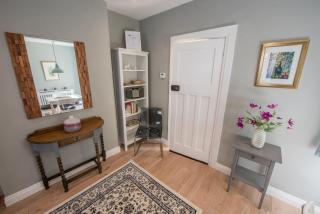 Ninety Seven - Holywood - 5