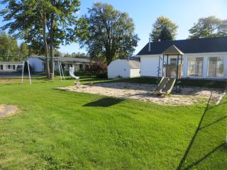 Starlite Budget Inn - Mackinaw City - 5