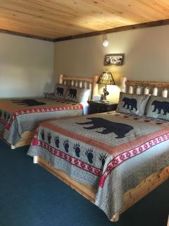 Warrensburg Inn & Suites - 6 Mi to Lake George - Warrensburg - 1