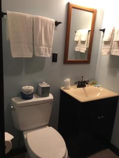 Warrensburg Inn & Suites - 6 Mi to Lake George - Warrensburg - 8