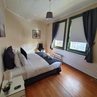 Discover The Rocks - Historical Terrace House - Sydney - 6