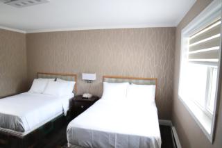 Walkerton Inn Motel - 1