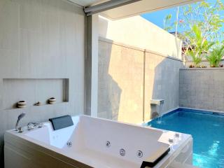 Theanna Villa and Spa Canggu - Canggu - 5