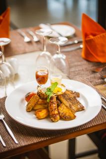 Earl's Red Passikudah - 3