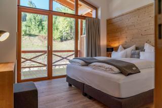 Skylodge Alpine Homes - 1