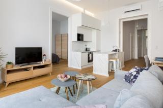 Designer Dream Home In The Center w 2BR/2Bath - Boedapest - 5