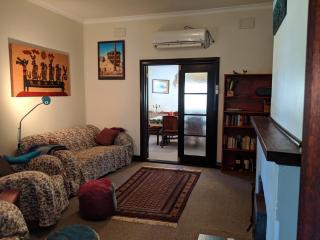 Walnut Cottage - 2 bedroom pet friendly country cottage - Bridgetown - 7