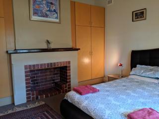 Walnut Cottage - 2 bedroom pet friendly country cottage - Bridgetown - 1