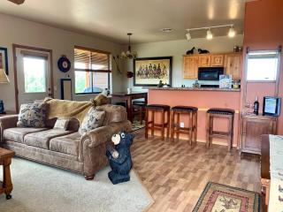 Elegant Cottage with Wonderful Views near FH Lake - 8