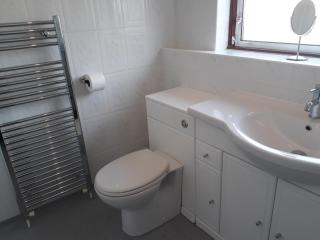 Hilltop House - Airdrie - 3