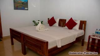 Globetrotter Tourist Inn - 7