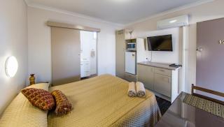 Kingaroy Country Motel - 6