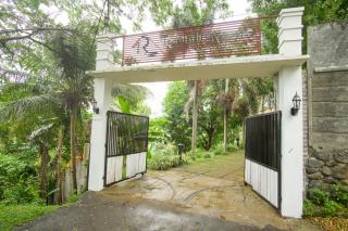 RedDoorz Syariah near Ngade Lake Ternate - Ternate - 9