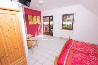 Weingut Christian Bucher - 2