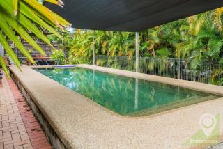 A cozy Palm Cove unit 3 with a private garden - Palm Cove - 5