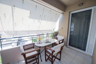 A beautifull 2nd floor apartment close to the Port - Kalamata - 9