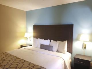 Baymont Inn & Suites by Wyndham Huber Heights Dayton Northeast - 5
