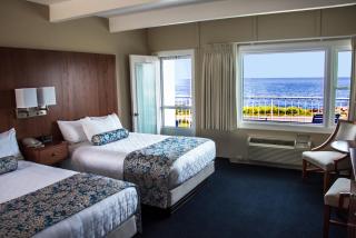 Atlantis Oceanfront Inn Gloucester - Gloucester - 2