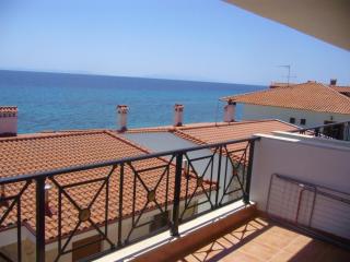 Romantic sea view apartment - Nea Skioni - 7