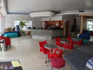 Parisian Hotel - Miami Beach - 7