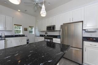 Harbor Delight On The Bay - Private Sandy Beach! Home - 6