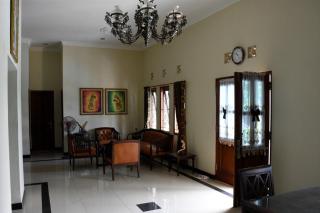 Villa Ditya - Luxury villa near Yogyakarta - 2