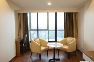 Hotel Grace Galaxy - Bombay - 4