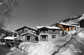 Monster Chalets - 9