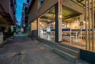 Amarin Hotel Patong - Patong - 8